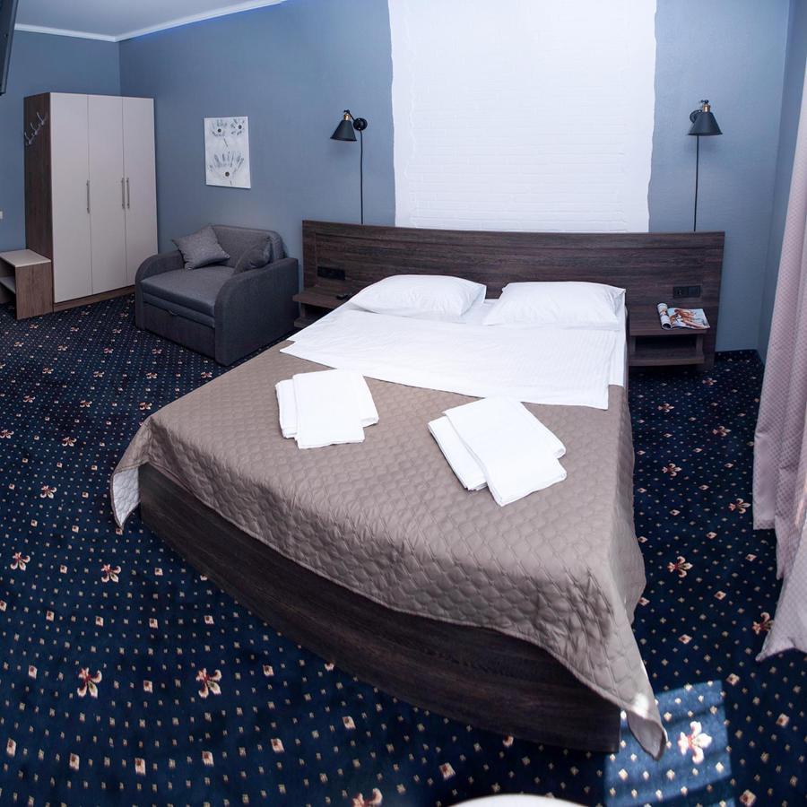 Luxury.Ap Aparthotel อิวาโน-ฟรานกิฟสเก ภายนอก รูปภาพ