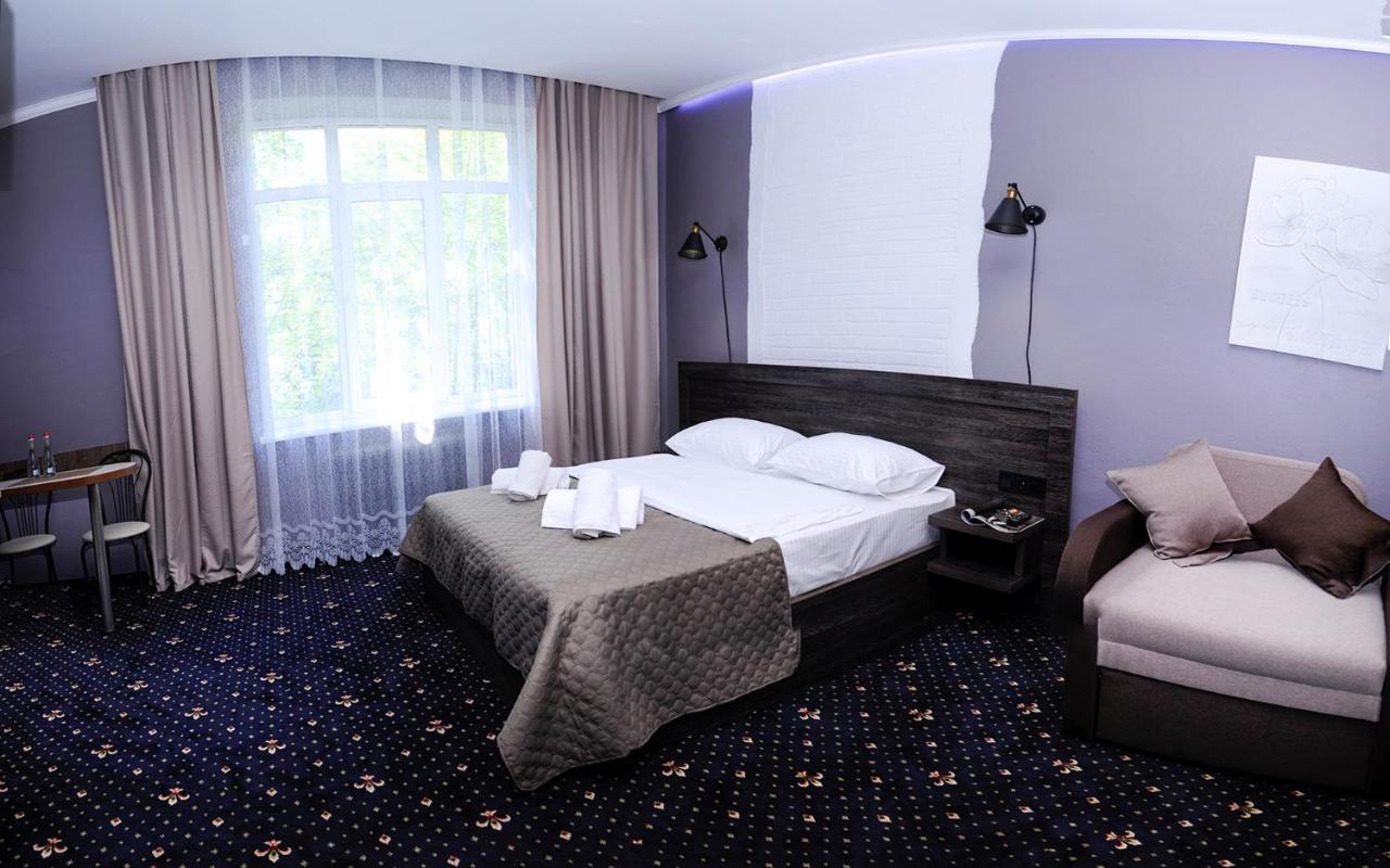 Luxury.Ap Aparthotel อิวาโน-ฟรานกิฟสเก ภายนอก รูปภาพ