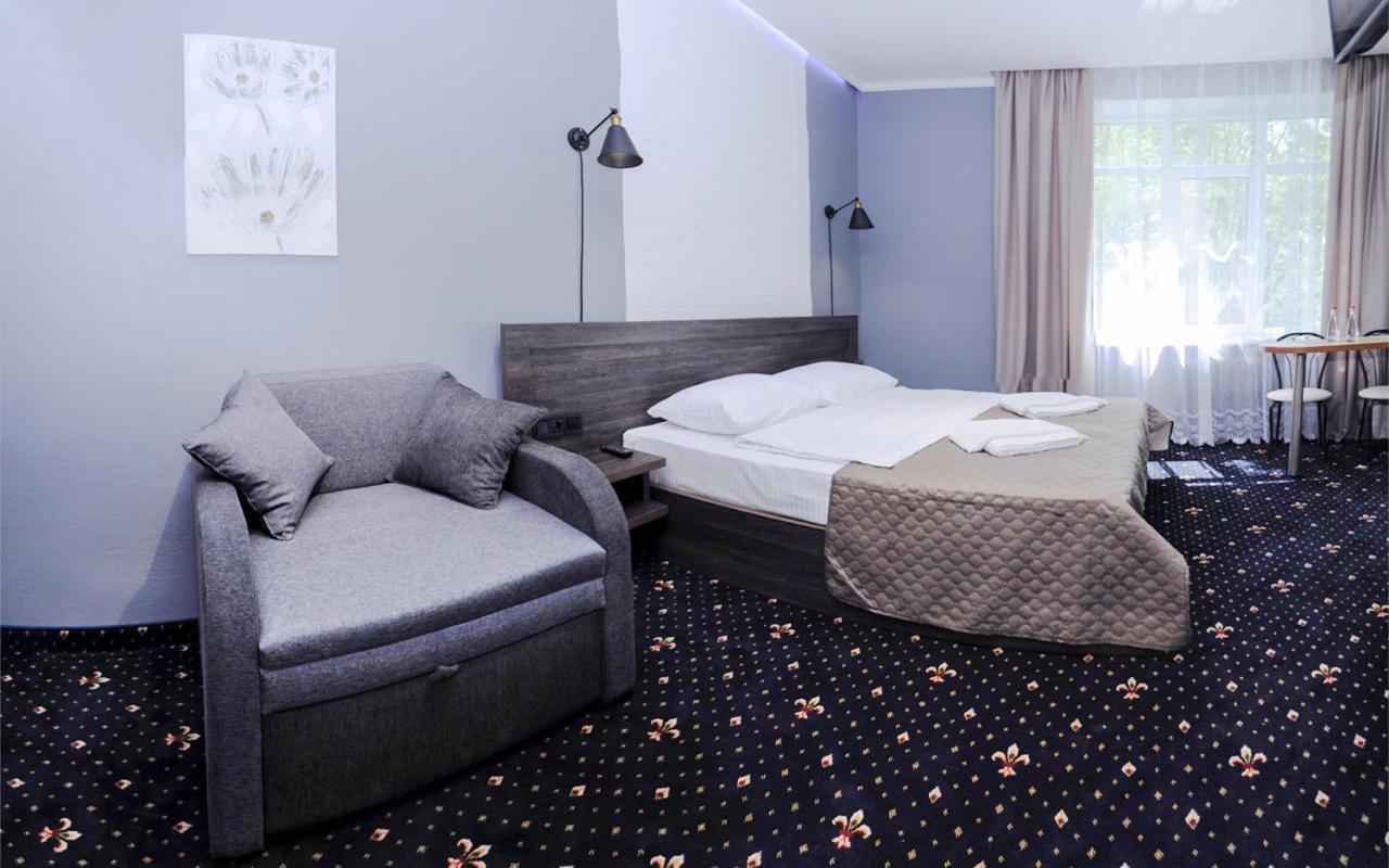 Luxury.Ap Aparthotel อิวาโน-ฟรานกิฟสเก ภายนอก รูปภาพ
